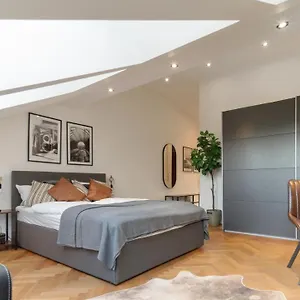 Apartment Designer Apartments, 2 Min To U1 Reumannplatz, Vienna
