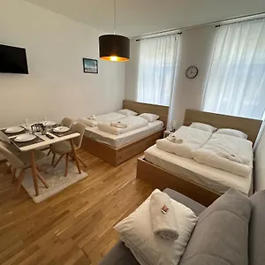  Apartament Cozy 5-person In 6