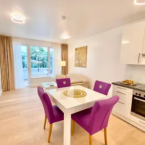 Steiner Residences Vorgartenstrasse Apartman