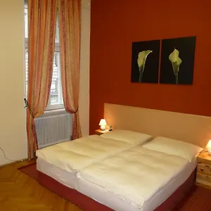 B&B Gross, Viena